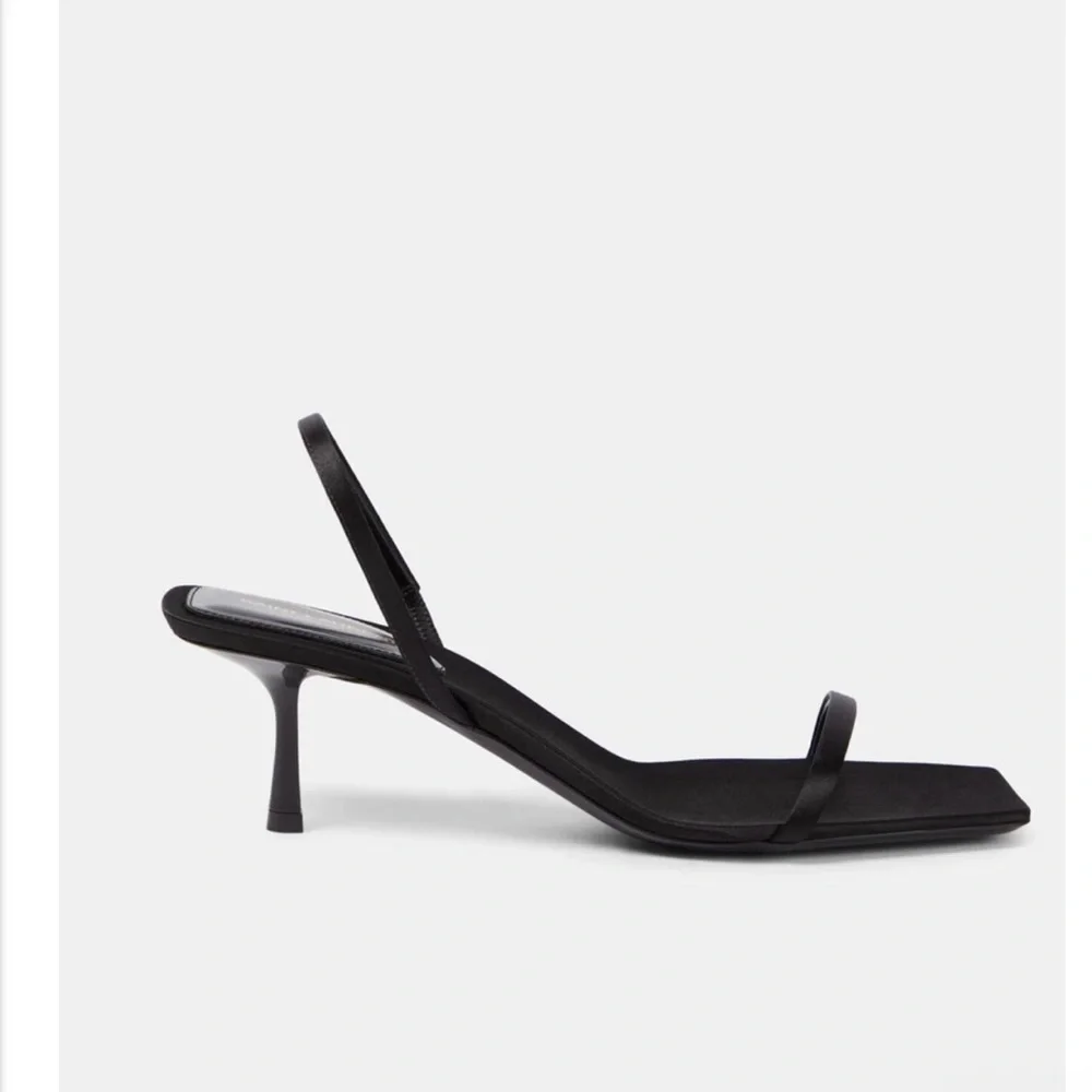 Saint Laurent NWT- Jaspe 55 Black Silk Slingback Kitten Heel Sandals 40 - Picture 3 of 7